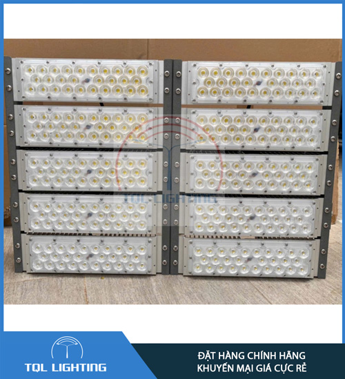 Đèn pha led sân pickleball 500W chip led