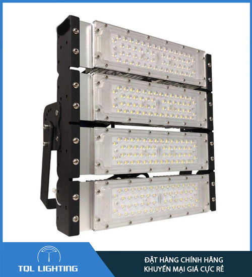 Đèn pha led 200W nguồn phi Philips sân pickleball