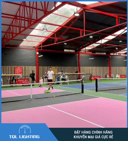 Cung cấp đèn sân Pickleball cho anh Nguyên tại Bình Tân HCM